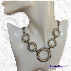 3/$30 DAISY FUENTES Space Age Mod Circle Chain Necklace